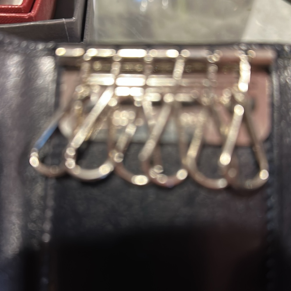 Prada Black Leather key Case with Glossy Finish. NEW - Picture 6 of 6